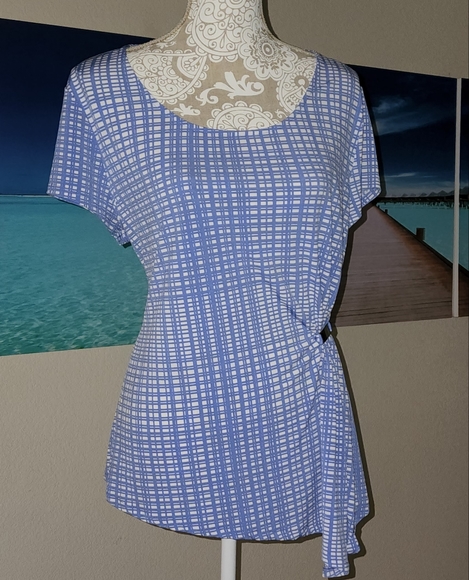 New York & Company Tops - Pretty blue/white blouse XL